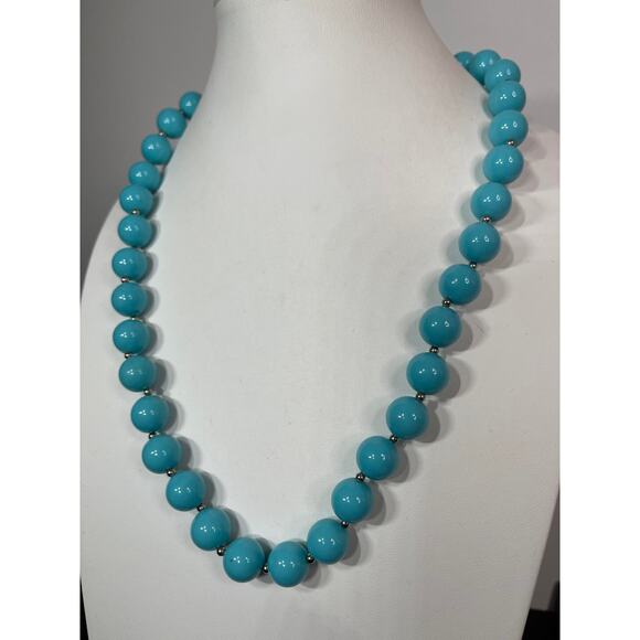 Necklace chunky beaded turquoise colored beads set in silver tone light weight - Picture 2 of 12